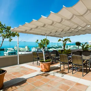 https://hotel-monarque-el-rodeo.es-andalucia.com