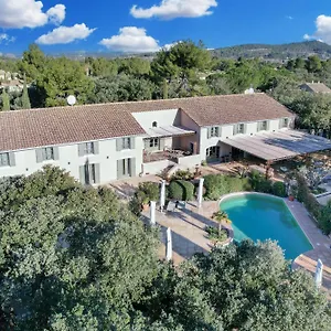 https://hotel-la-bastide-deygalieres.fr-provencehotel.com