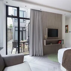 逸东轩住寓 香港